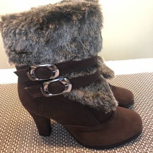 Anna Size 6 Brown Suede Booties Faux Fur Buckle